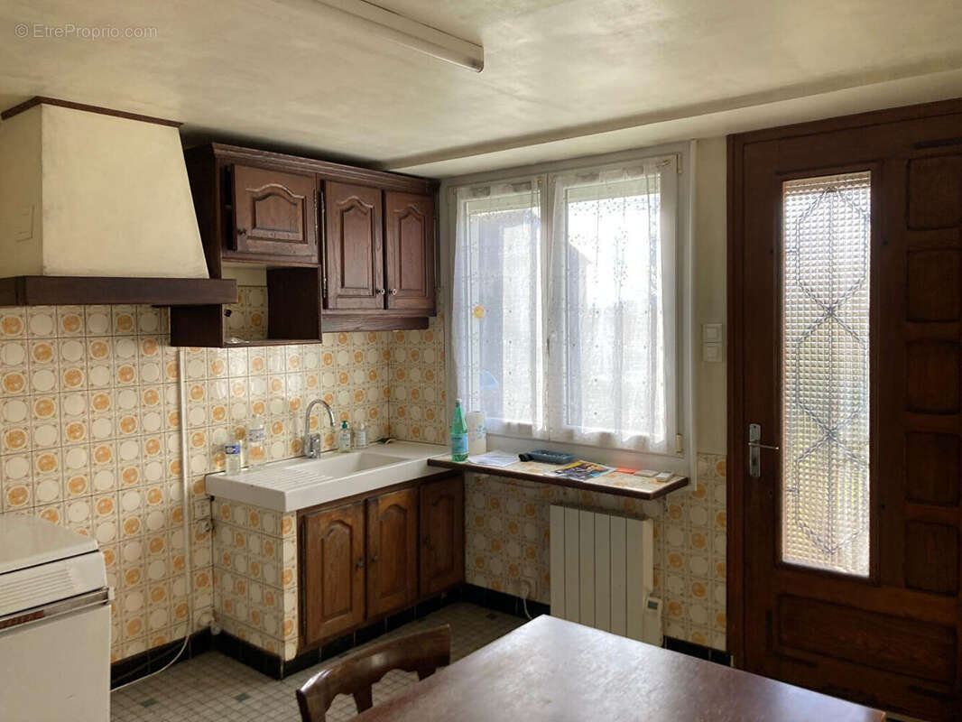 Maison à MONTECHEROUX