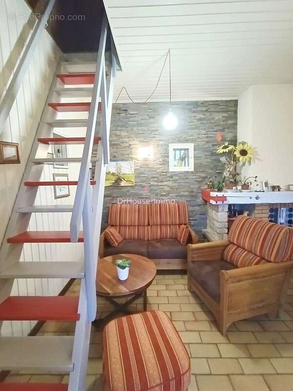 Maison à SAINT-JUST-DE-CLAIX