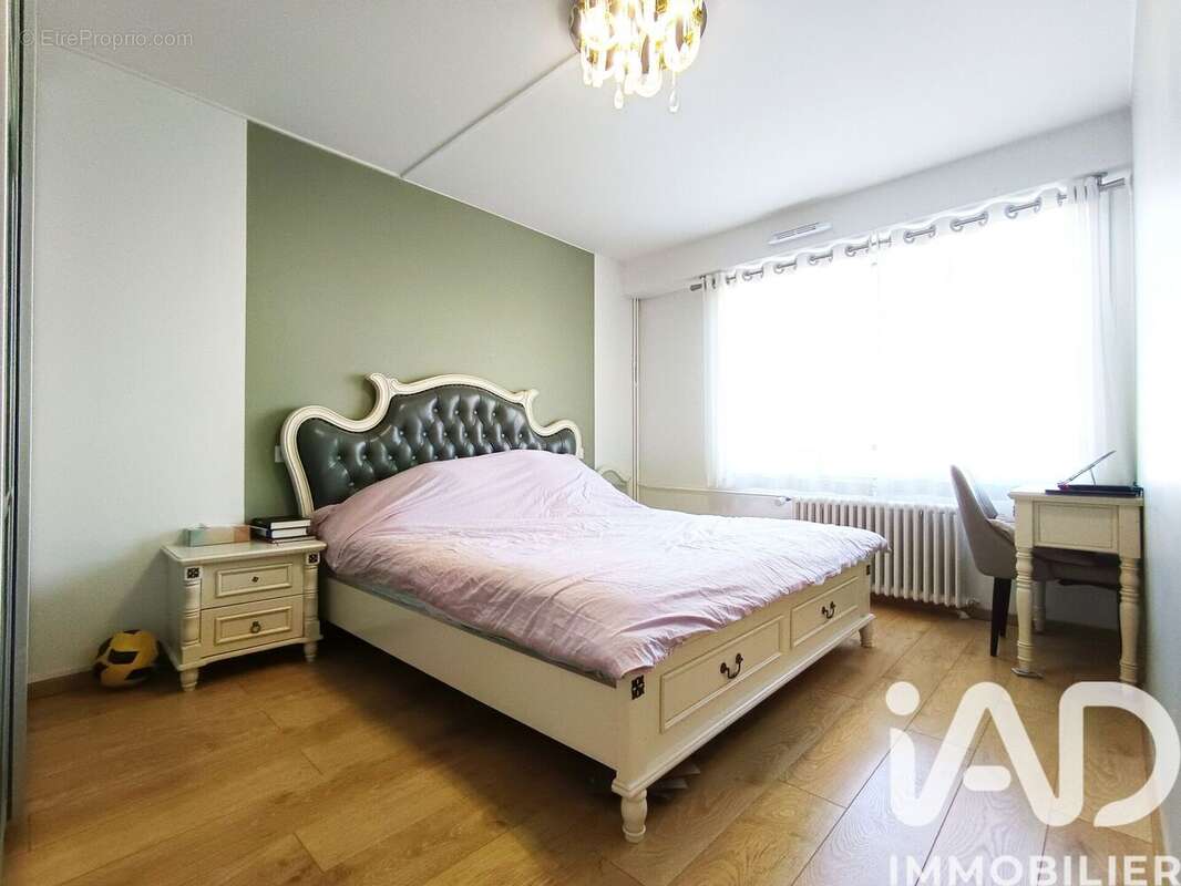 Photo 2 - Appartement à SAINT-MAUR-DES-FOSSES