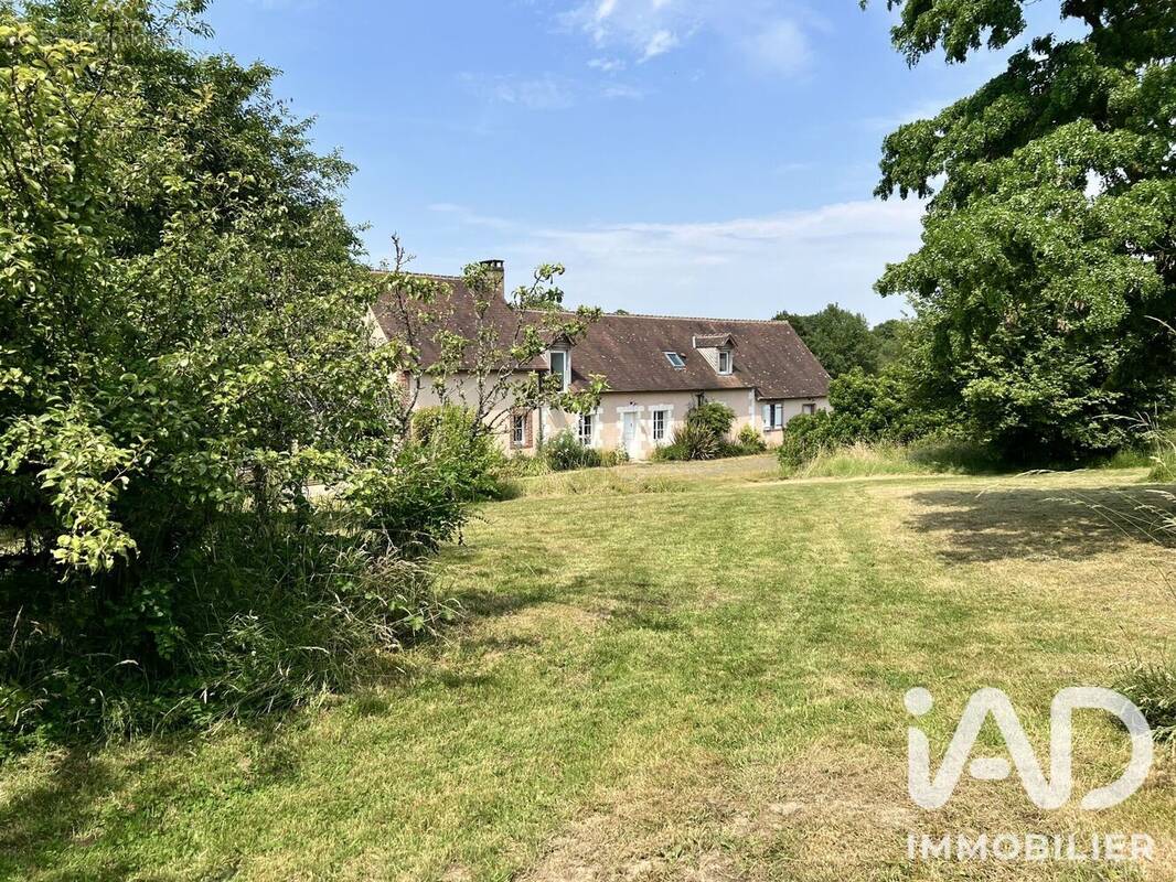 Photo 1 - Maison à PRUILLE-L'EGUILLE