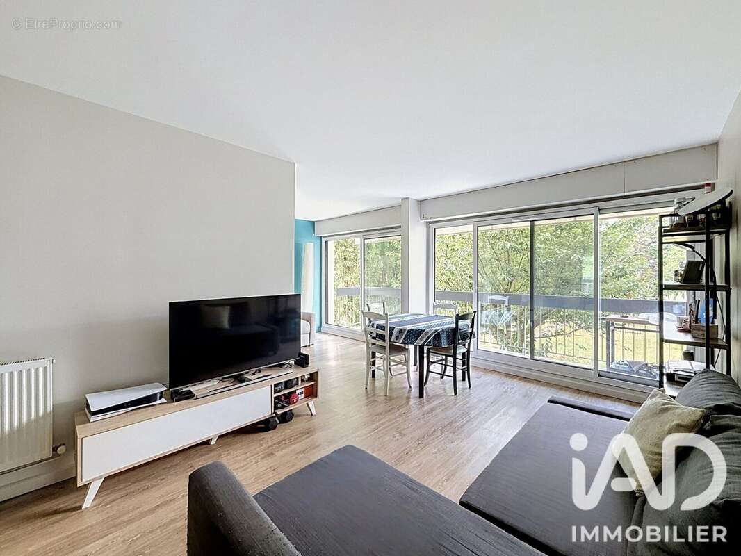 Photo 2 - Appartement à VERRIERES-LE-BUISSON