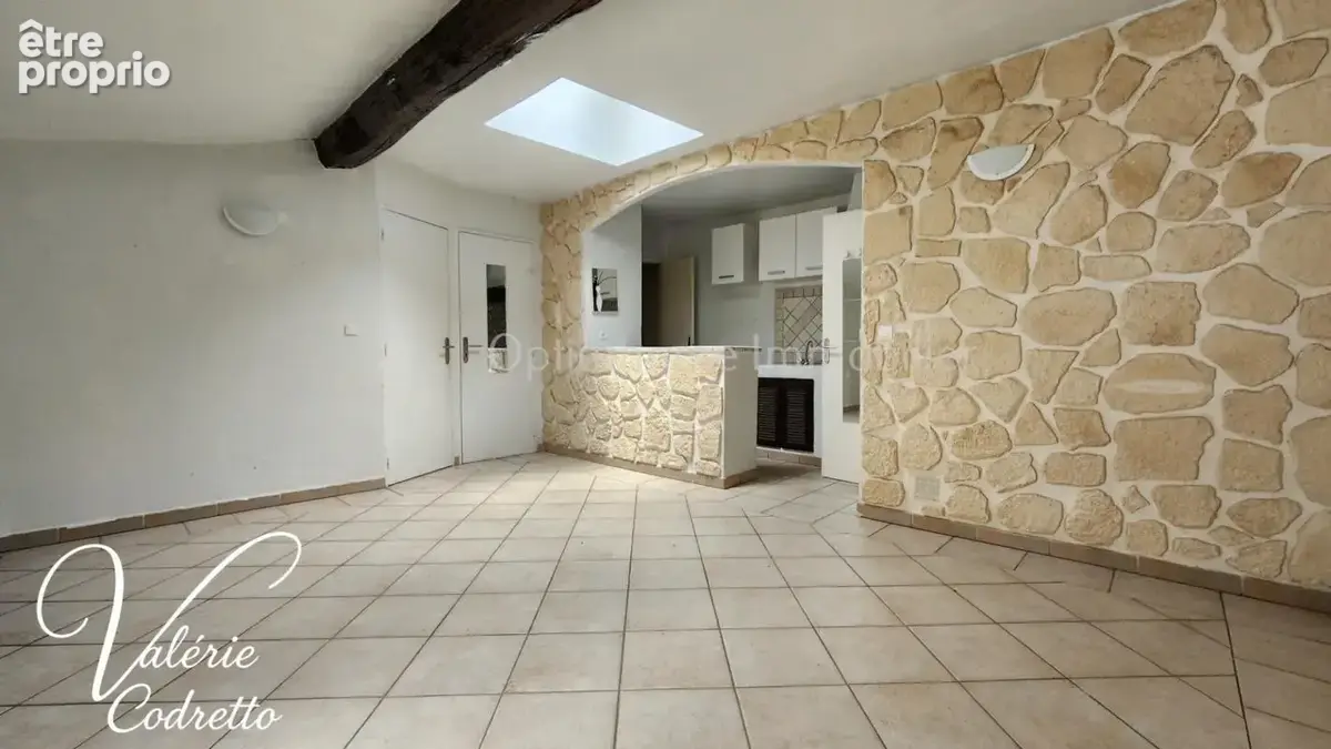Sollies-toucas (83210) – maison de village – t3 spacieux + logement indépendant +  espace bureau – centre du village 83210 - photo 15