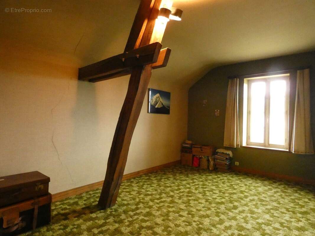 Maison à DAMPIERRE-EN-BURLY