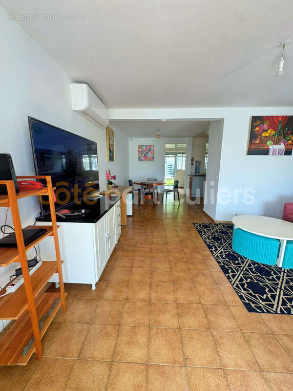 Maison à BAIE-MAHAULT