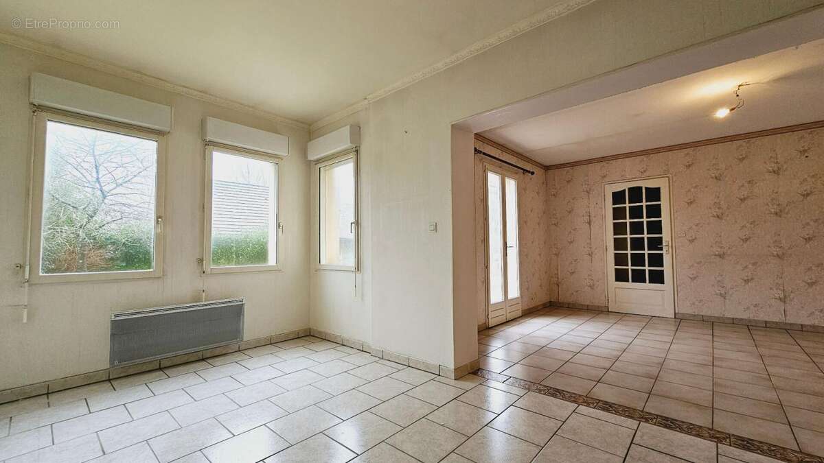 Maison à SAINT-DOULCHARD