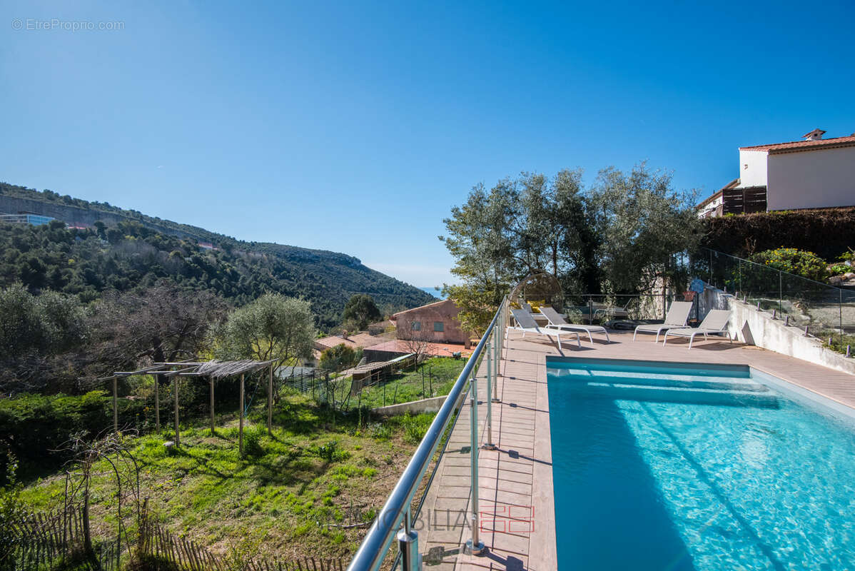 Maison à LA TURBIE