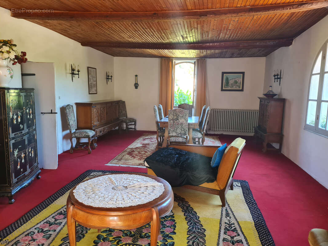 Maison à GENERARGUES