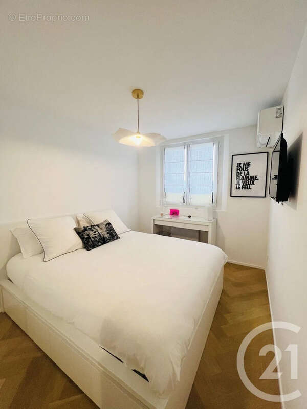 Appartement à CORTE