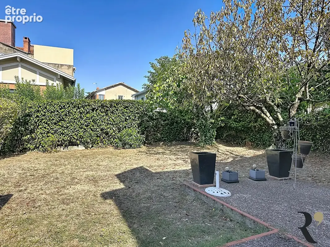 Toulouse, Cote Pavée / Maison T6 de charme 153 m² avec garage et jardin ! - photo 22