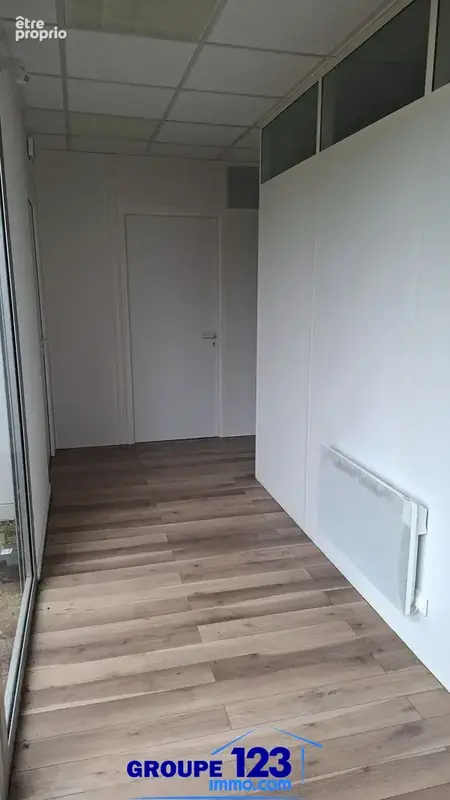 Local commercial à vendre, 212 m2 - photo 3