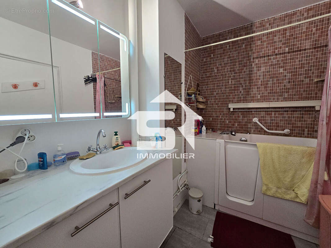 Appartement à FONTENAY-SOUS-BOIS