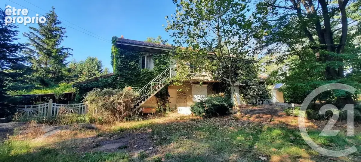 Maison 272 m² à Vezezoux  - photo 2