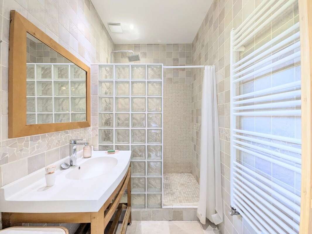Sospel – À 35 minutes de Monaco – 5 pièces familial en duplex de 111 m² – Terrasse – Balcon - photo 9