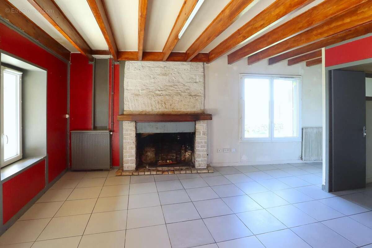 Maison 98 m² à Loubille  - photo 5