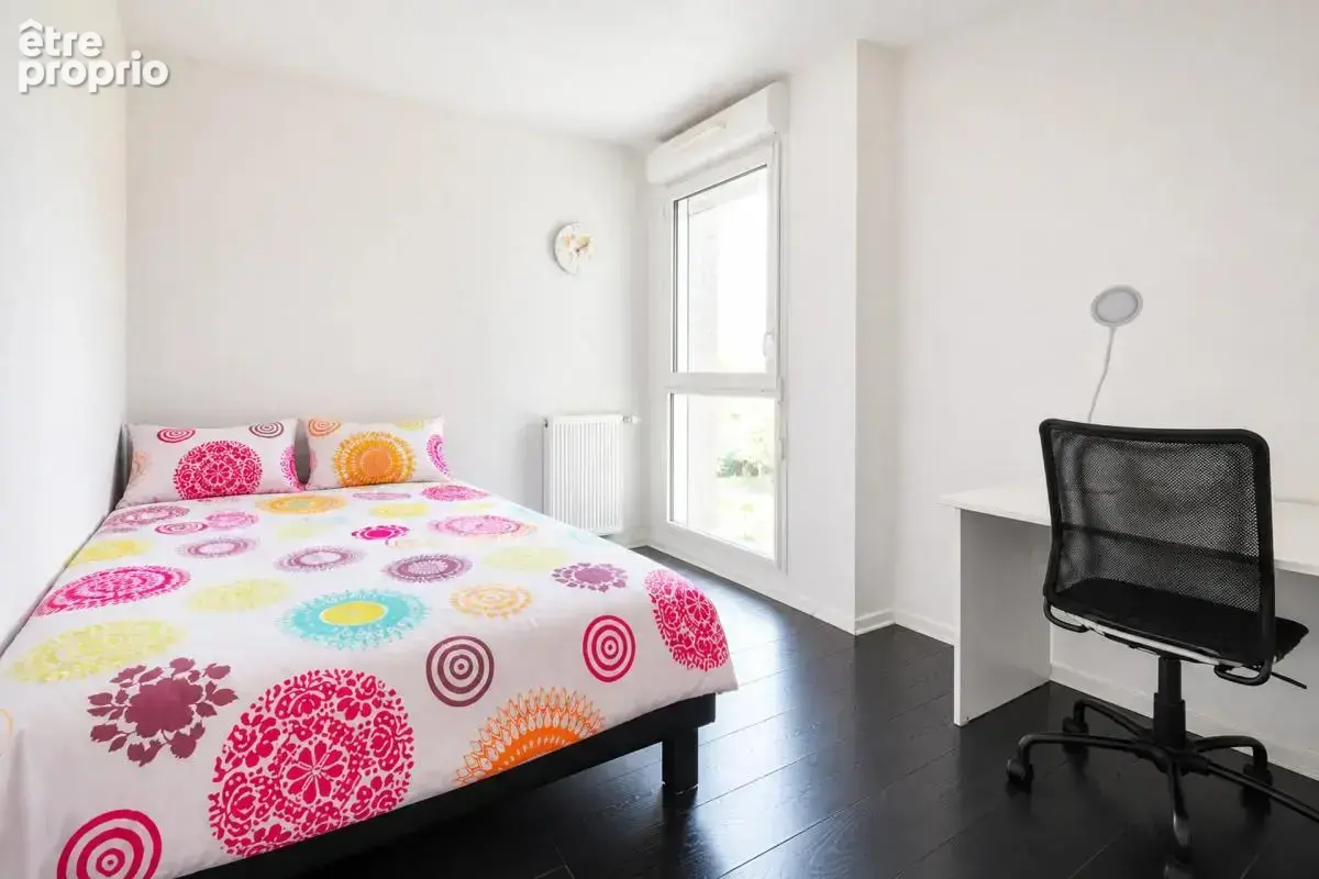Duplex lumineux 4 pièces à Stains avec extérieurs - photo 7