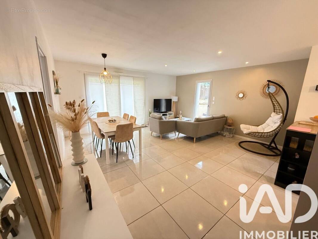 Photo 1 - Maison à REUGNY