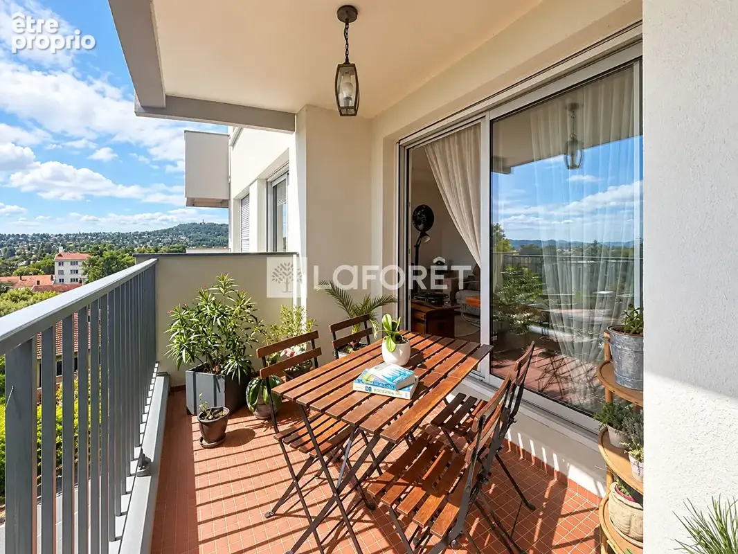 Caluire - t2  de 48 m² de standing avec balcon et vue dégagée - photo 2