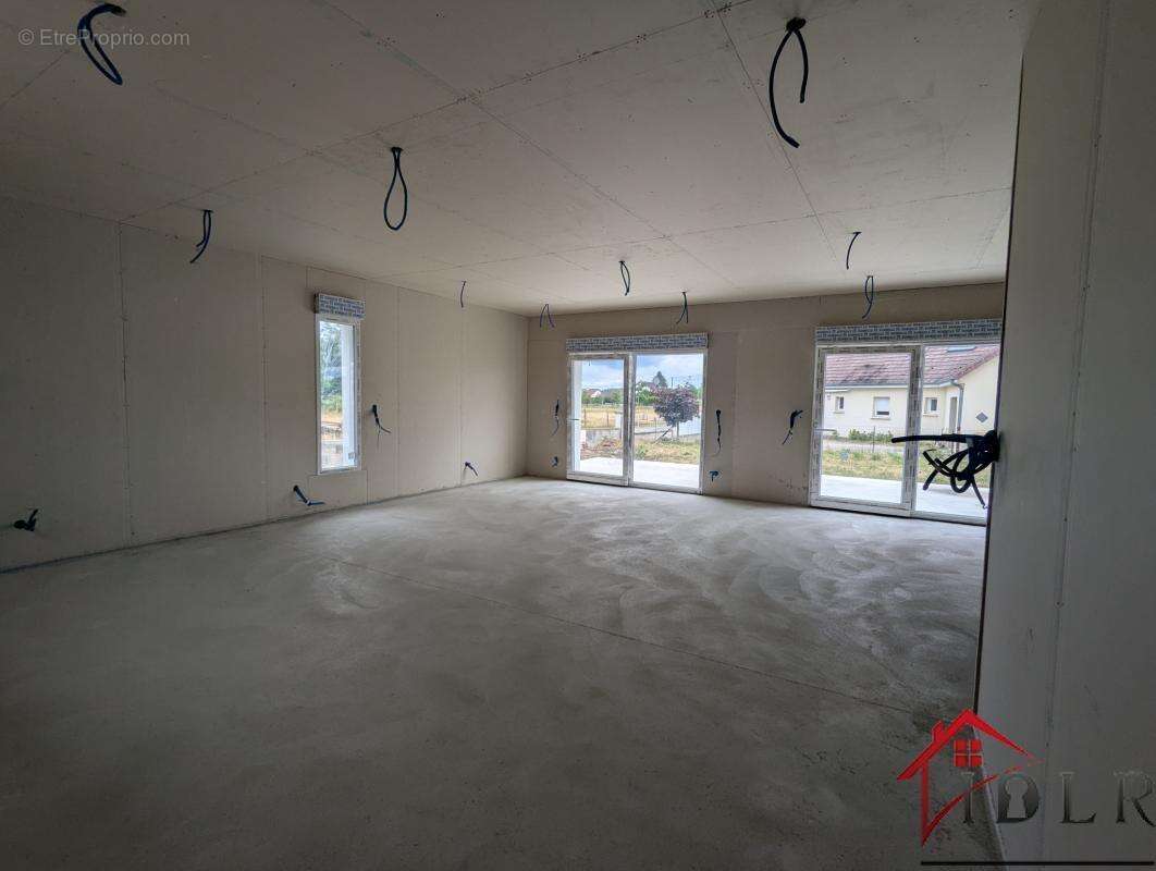 Maison à PERRIGNY-SUR-L'OGNON