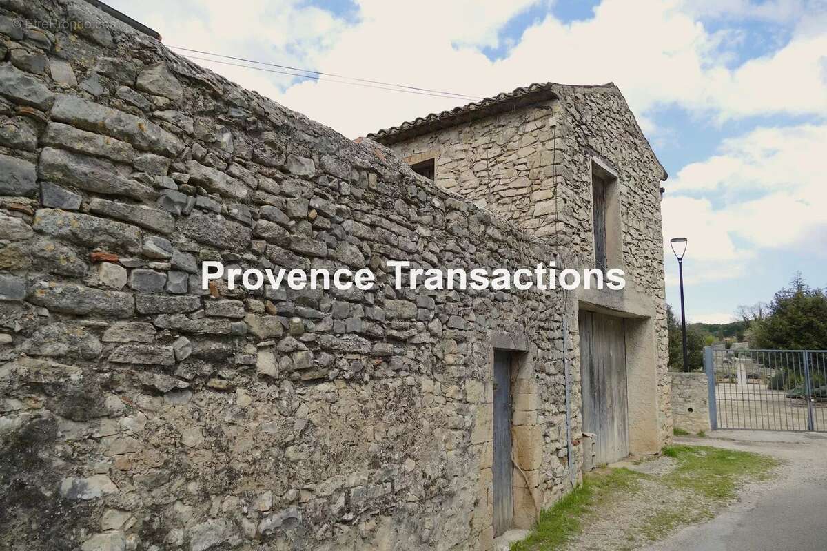 Maison à VAISON-LA-ROMAINE