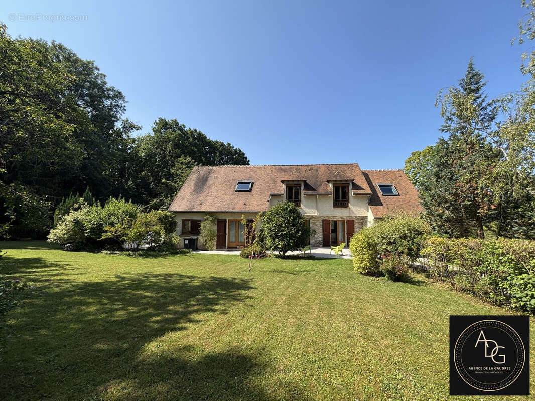 Maison à DOURDAN