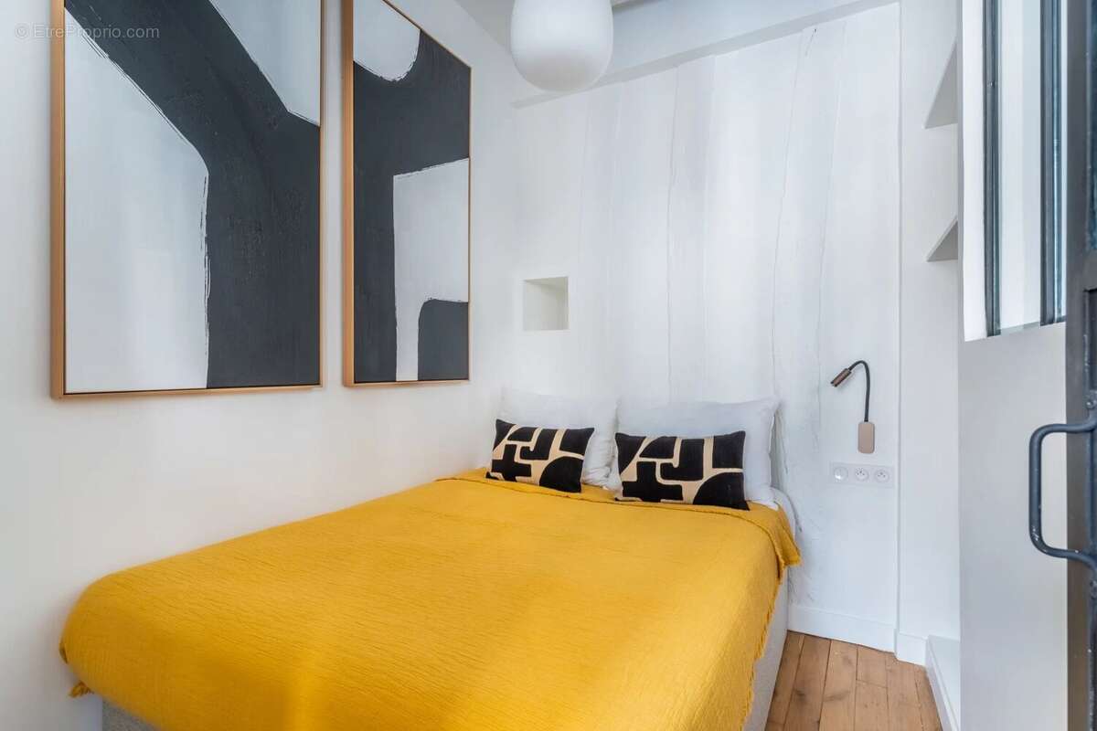 Appartement à PARIS-2E