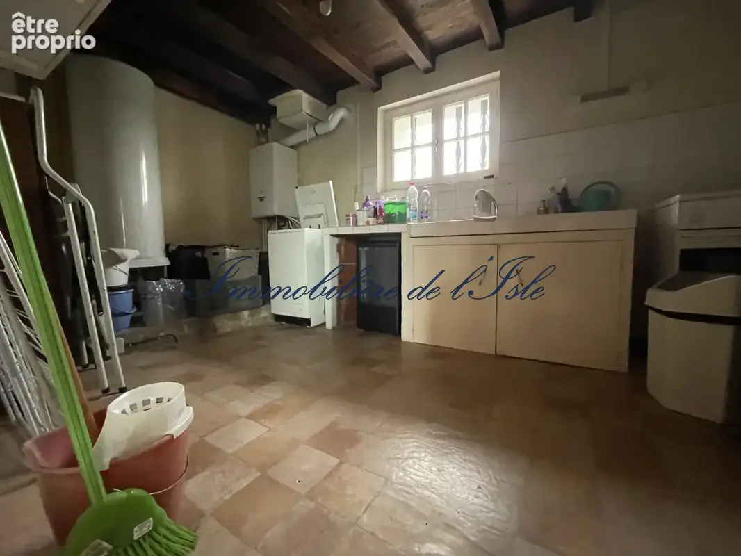 Maison familiale avec dépendances   terrain constructible   beau potentiel - photo 22