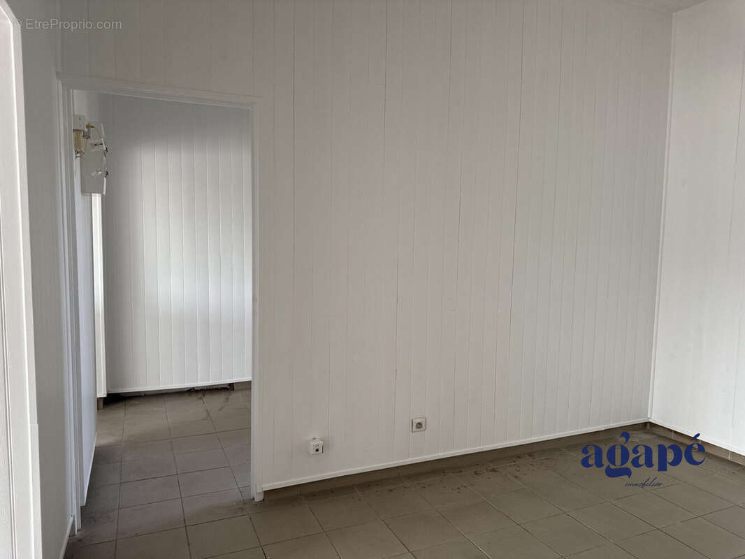 Appartement 304 m² à Nevers  - photo 5