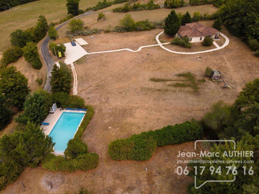 Léobard (46)  Ensemble en pierre du 18ème siècle avec 5 gîtes et piscine 752 700 - photo 18