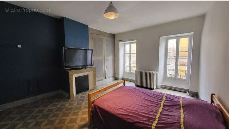 Maison à MONTREJEAU