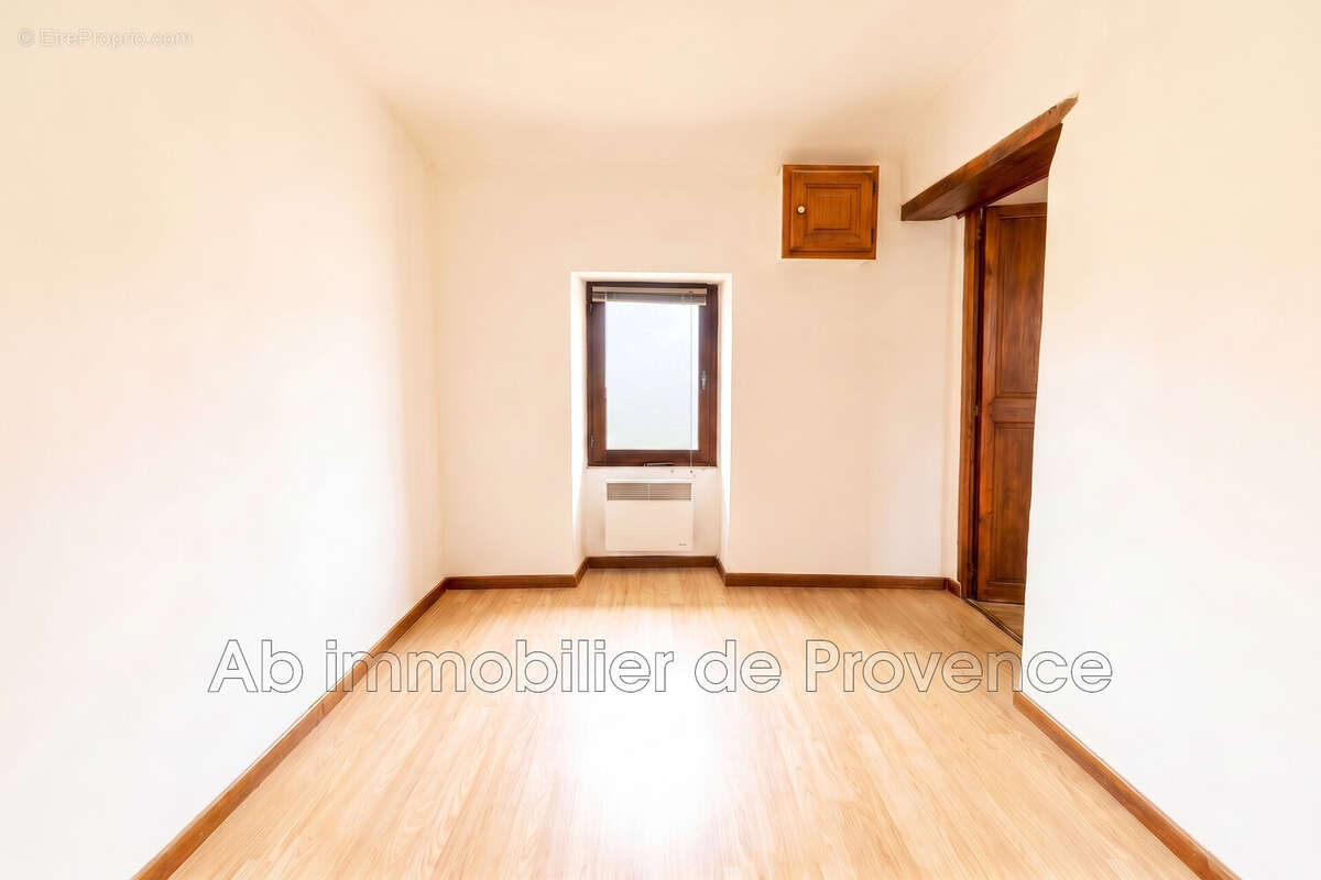 Appartement à Rognes  - photo 5
