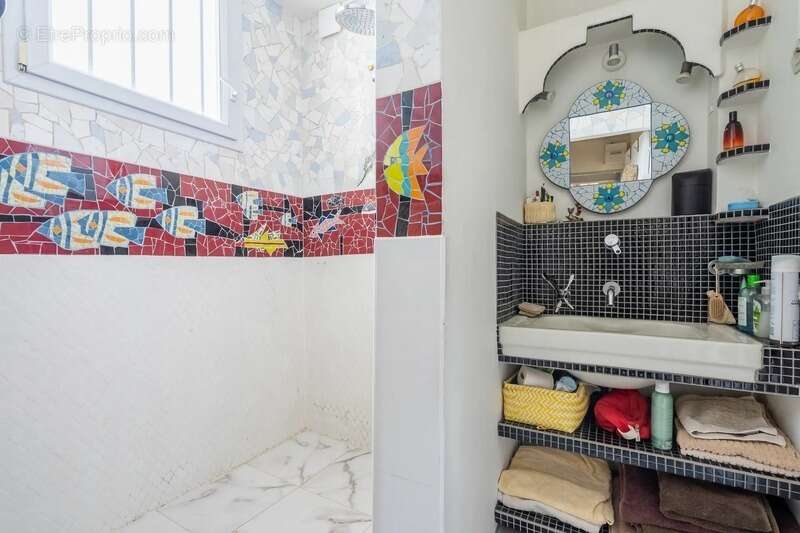 Maison à vendre 9 pièces AUBERVILLIERS (93) - photo 7