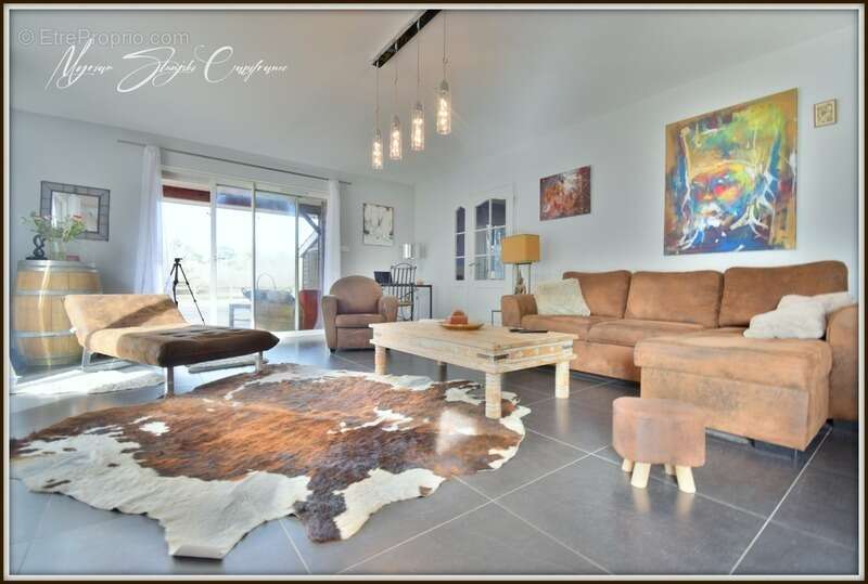 Maison à PARENTIS-EN-BORN