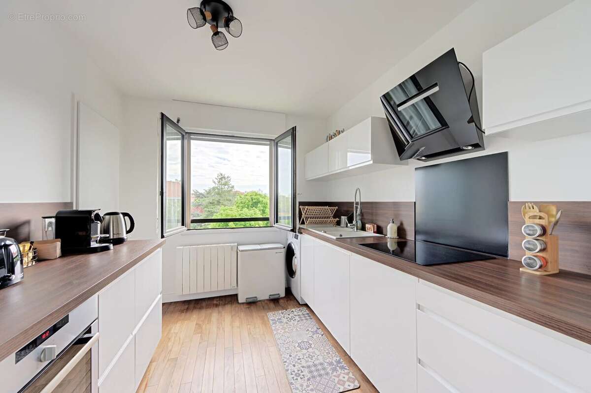 Appartement à RUEIL-MALMAISON