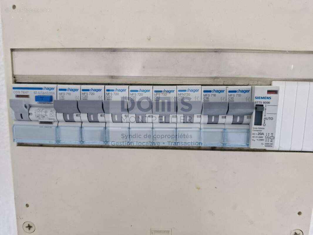 Maison à VIC-LA-GARDIOLE