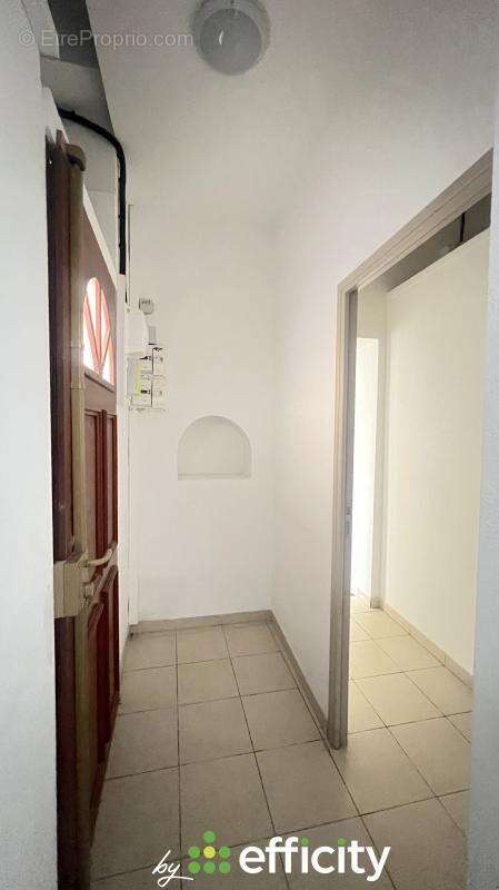Appartement à MARSEILLE-3E