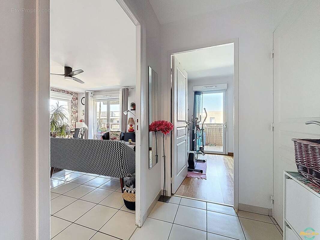 Appartement à L'ISLE-D'ABEAU