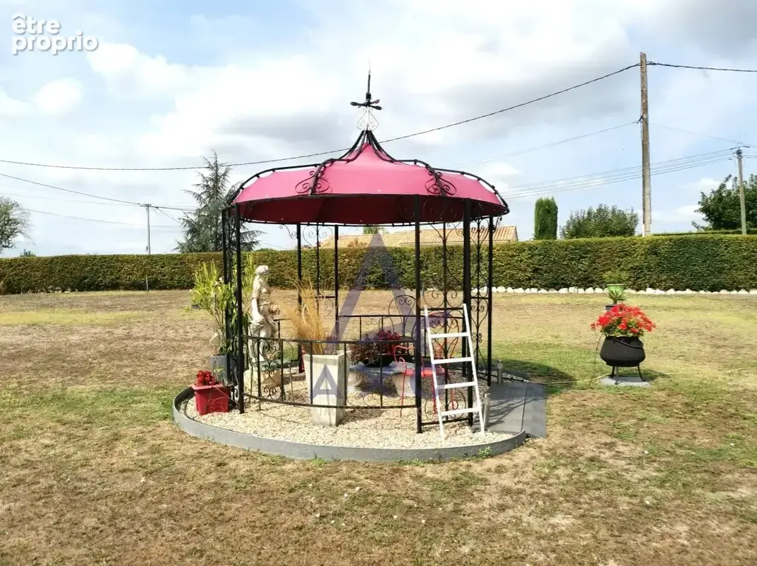 Maison T5 de 151m² avec véranda, garage et carport (pour camping-car) - photo 7