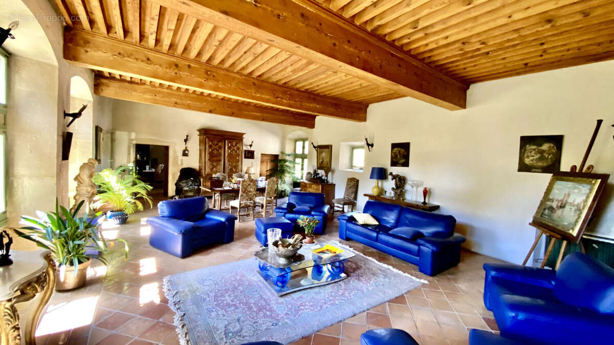 Maison à PERNES-LES-FONTAINES