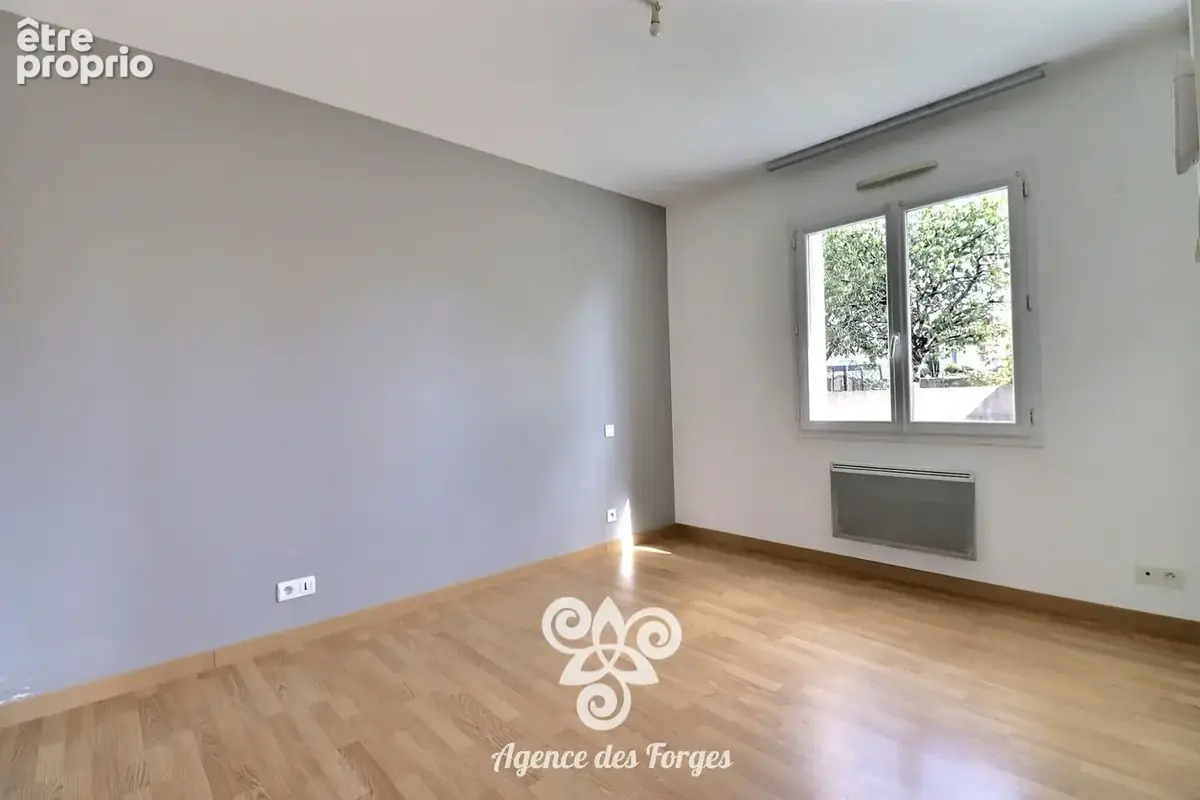 Maison - 3 chambres - 107m² - Beaurepaire - photo 12