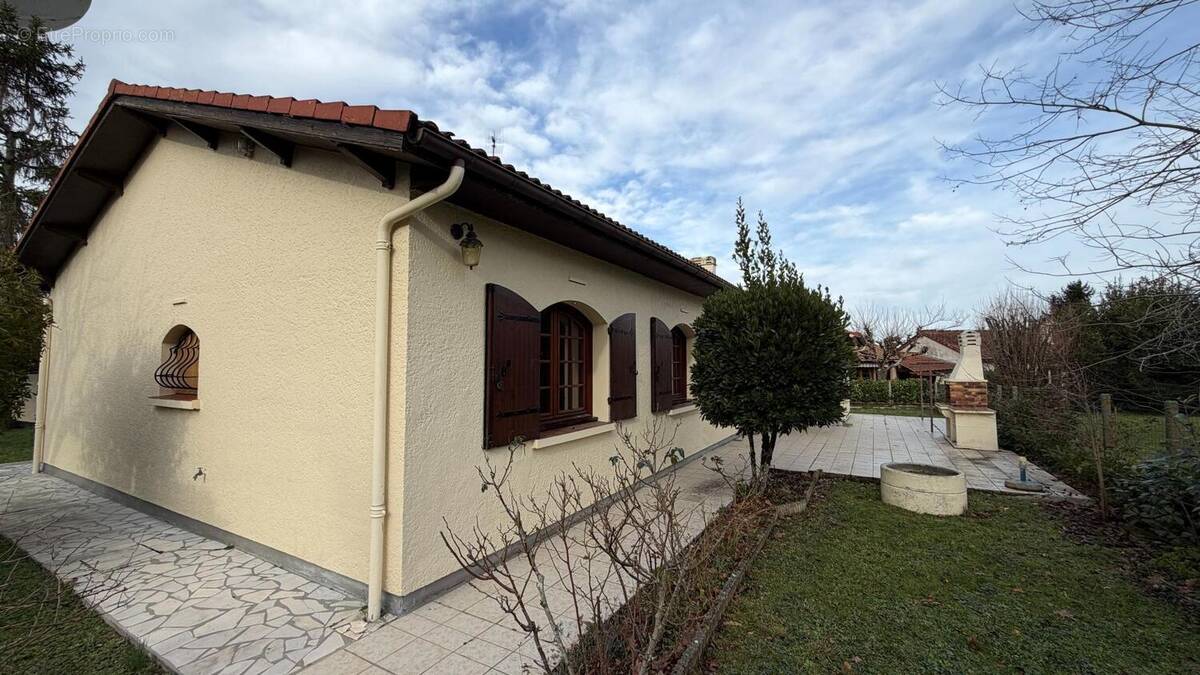 Photo 1 - Maison à BASSENS