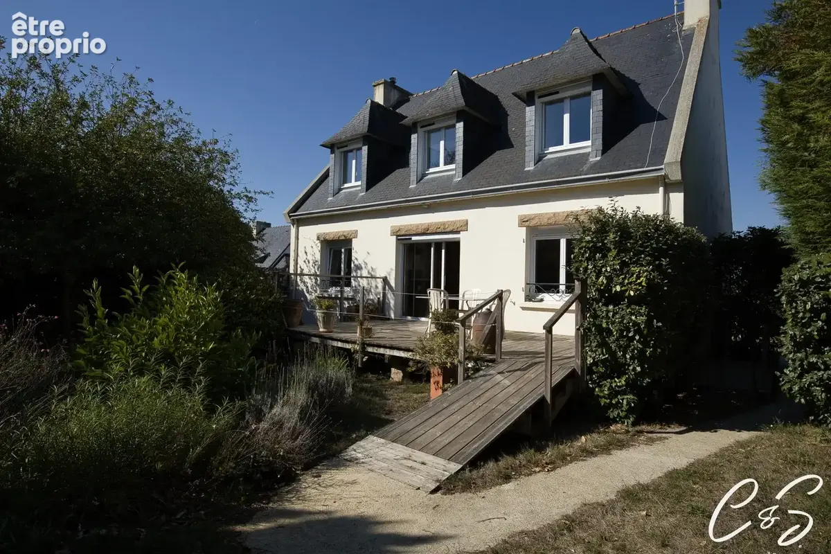 Maison à PLONEOUR-LANVERN