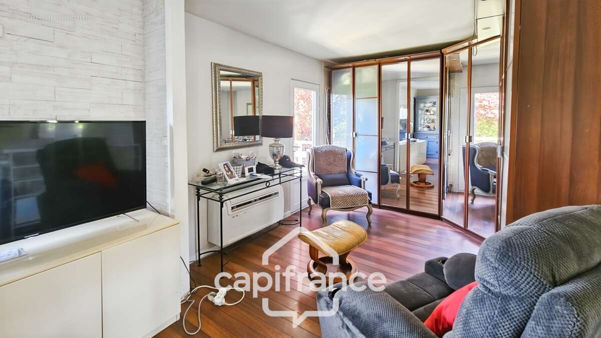  Charmante maison avec sous-sol aménagé et grand jardin à La Ferté-sous-Jouarre ! - photo 6