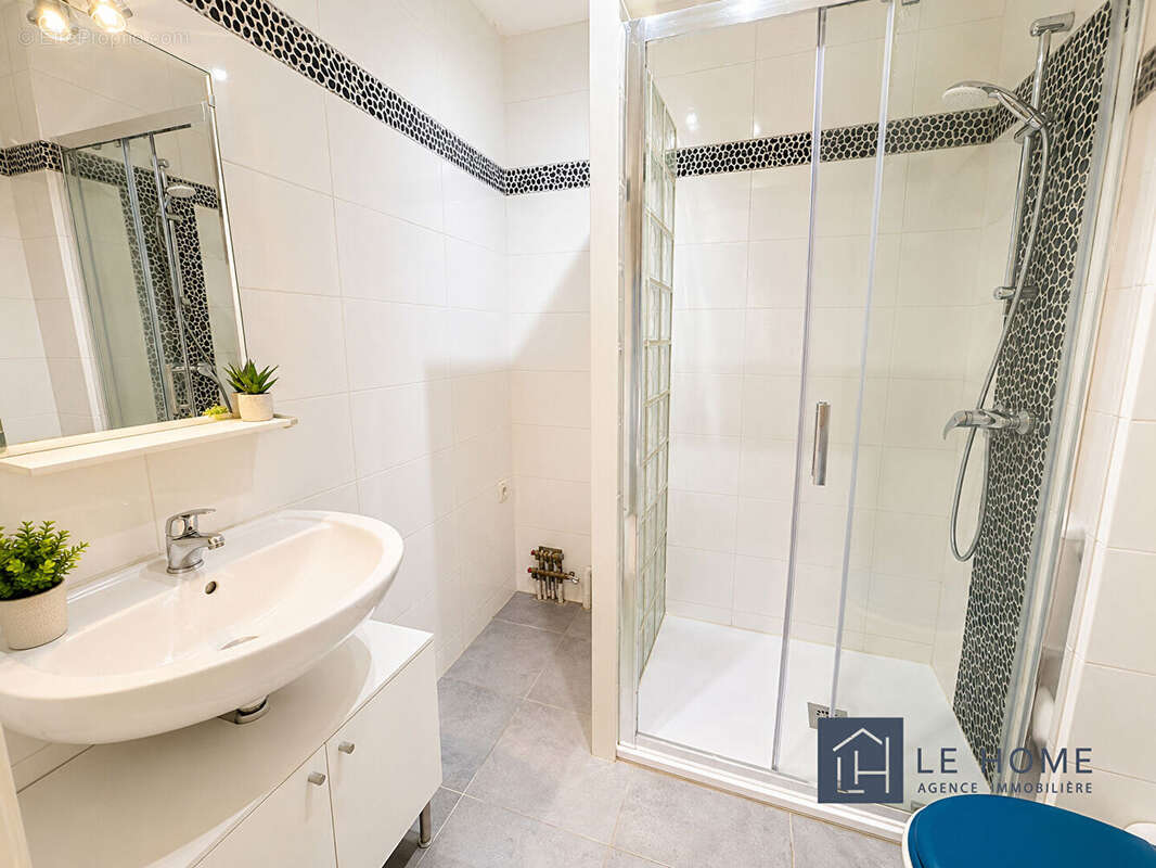 Appartement à TASSIN-LA-DEMI-LUNE