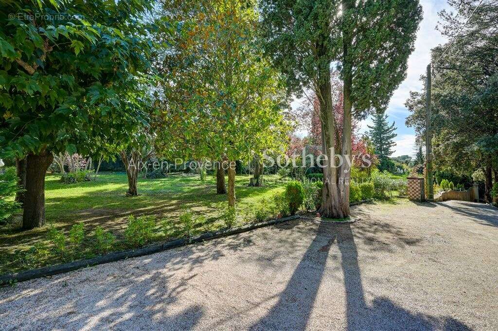 Maison à AIX-EN-PROVENCE