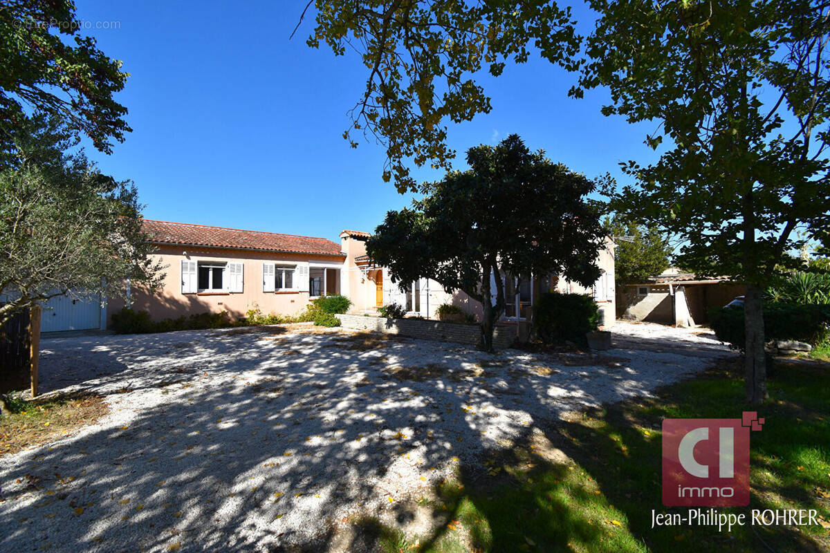 Maison à BESSE-SUR-ISSOLE