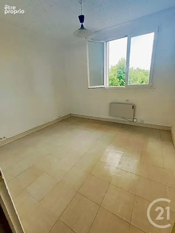 Appartement 3 pièces 49 m² à vendre à Vaulx-En-Velin (69120) - photo 4