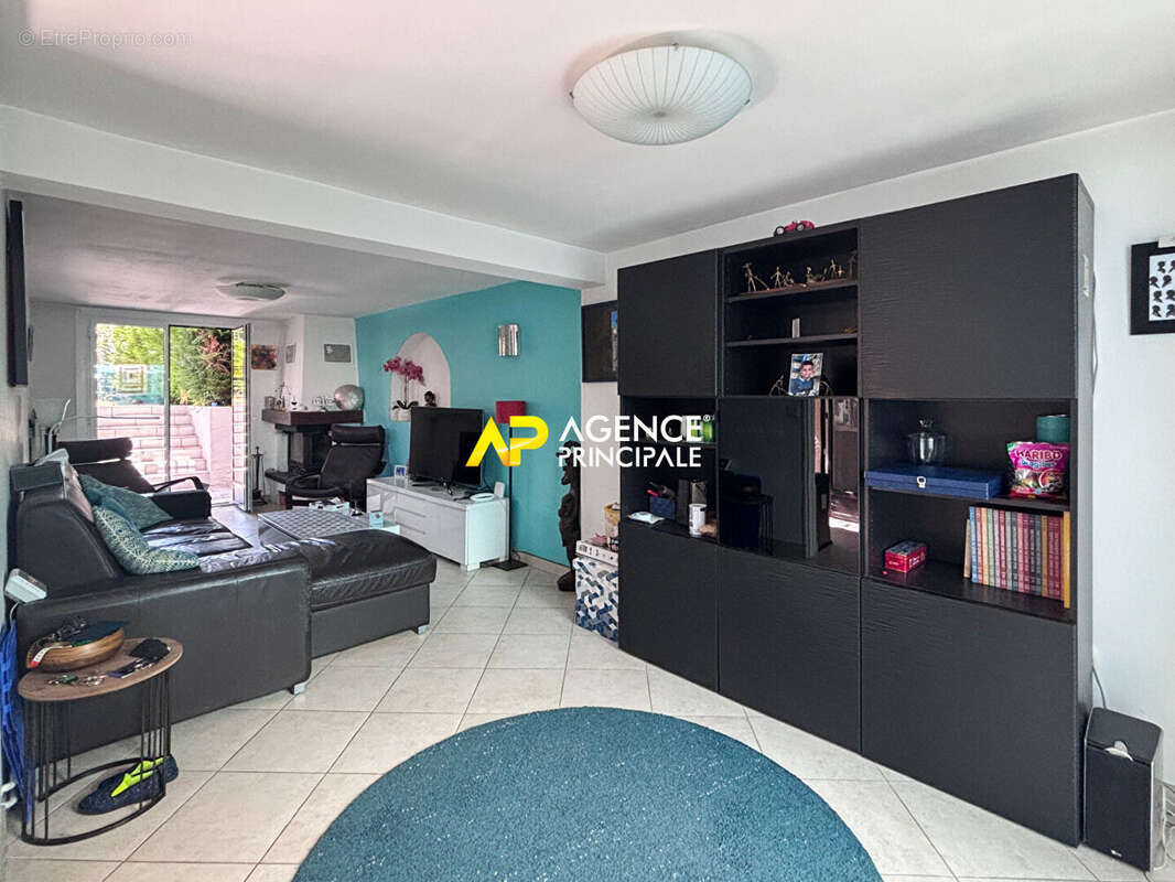 Maison à SARTROUVILLE