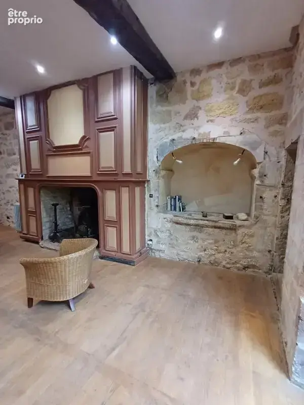 Grande maison de caractère - avec jardin et boutique à Thiviers - photo 4