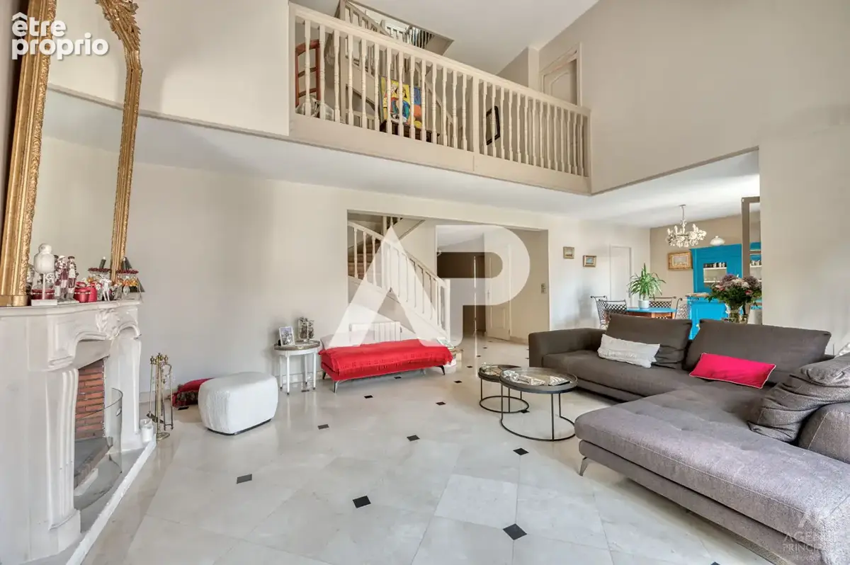 Maison Rueil Malmaison 7 pièce(s) 163.03 m2 - photo 6