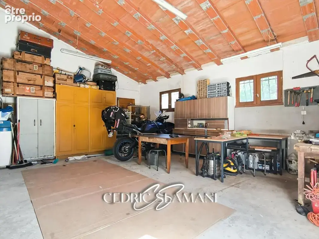 Exclusivitee maison 170 m2, 4 chambres, 1 cuisine, 1 double sejour, 1 buandrie, 2 wc, 1 garage, terrasse, jardin - photo 7